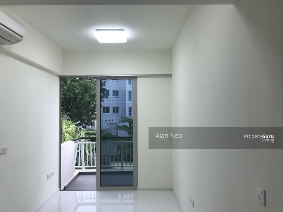Currently unfurnished (can be rented furnished or unfurnished)