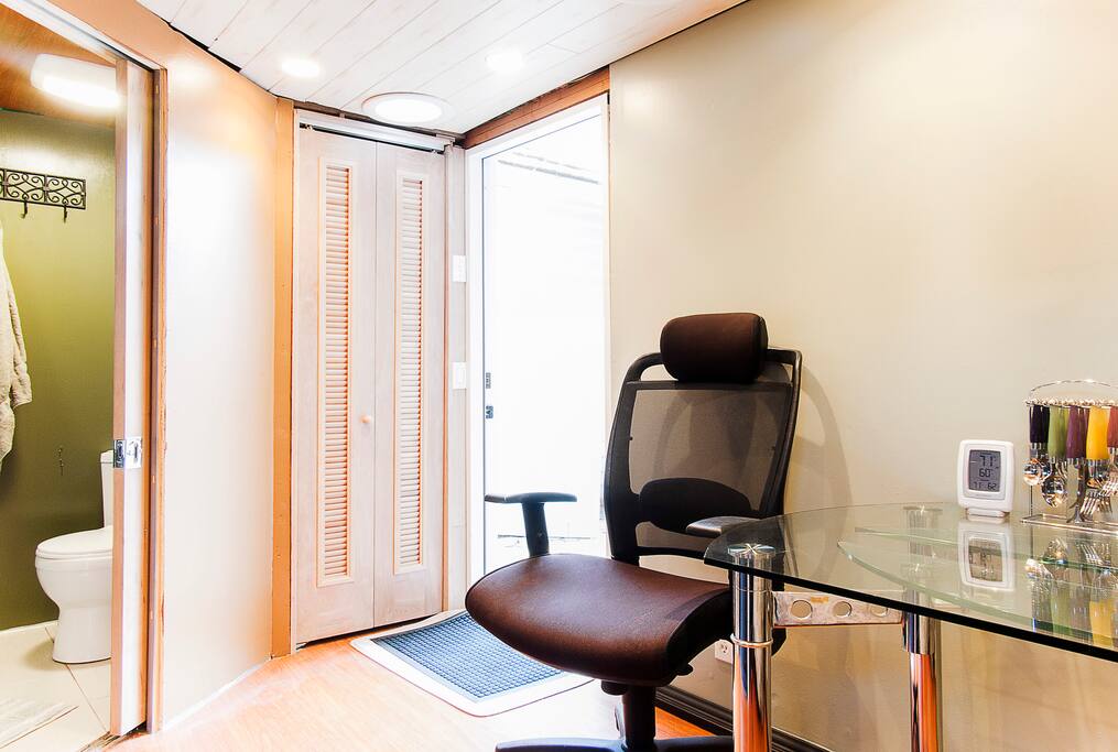 Bright room with ample lighting and skylights