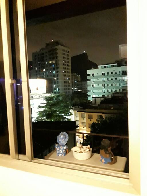 Vista Panorâmica noturna do Quarto
