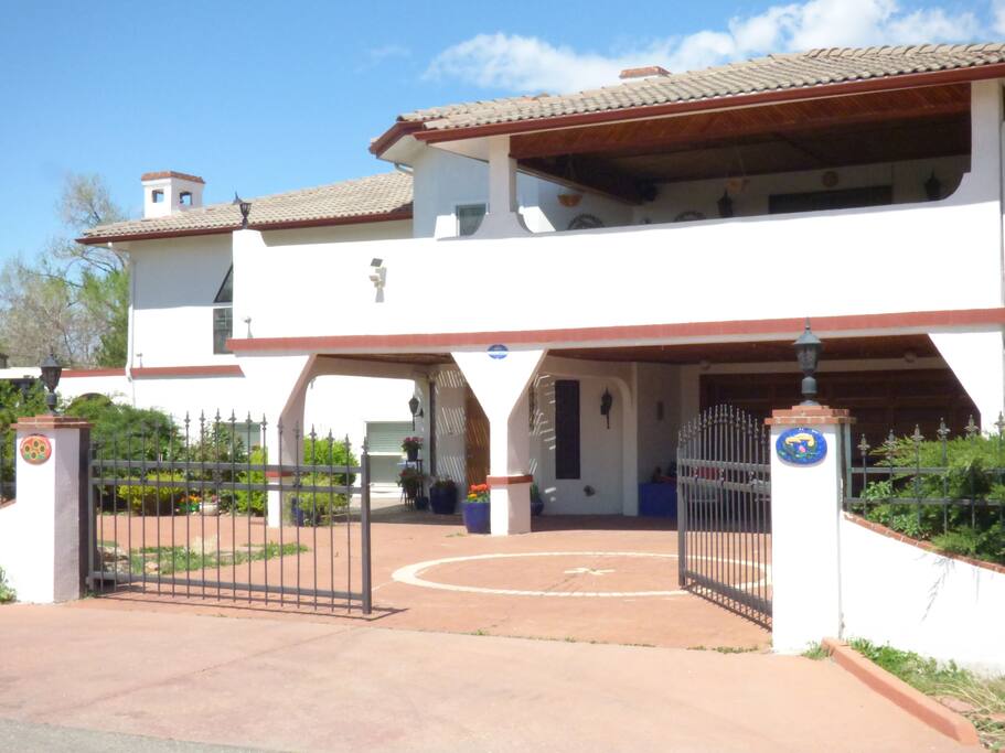 Very spacious w/lots of inside gated parking and balcony off master bedroom.