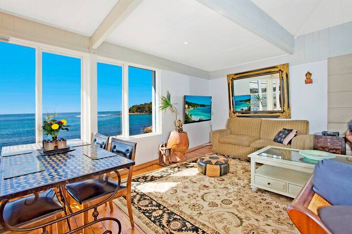 Best choice beachfront captains cabin Manly 2
