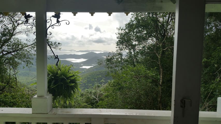 Glamping cozy westindian cottage