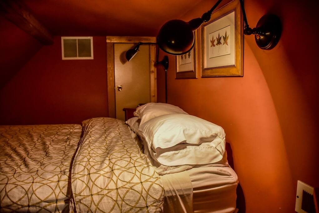 Queen bed loft area.
