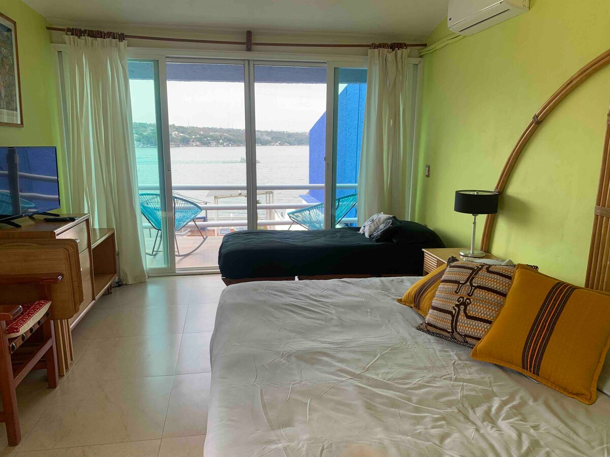 Recámara con balcón cama KS e individual