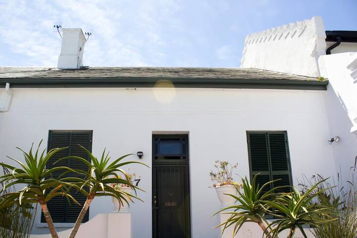 Classic Green Point Townhouse gallery image 4