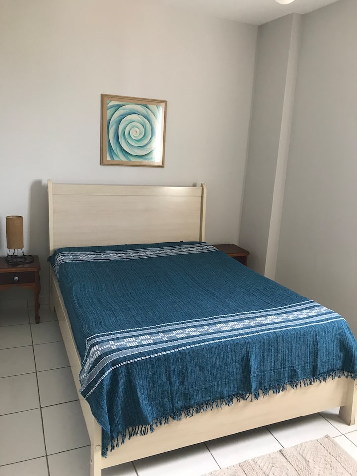 ห้องสวีท - พัดลมเพดานเตียงคู่ 
