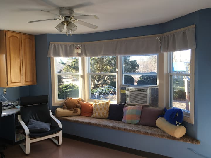 Amplia y luminosa sala de estar