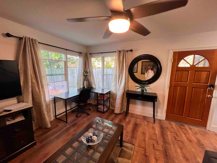 The Retreat: 1bd 1ba In Downtown Walnut Creek - Walnut Creek, CA