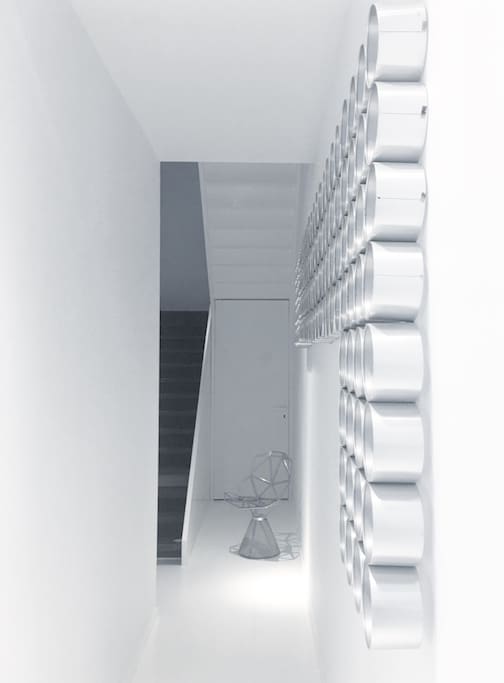 Entrance of white Room