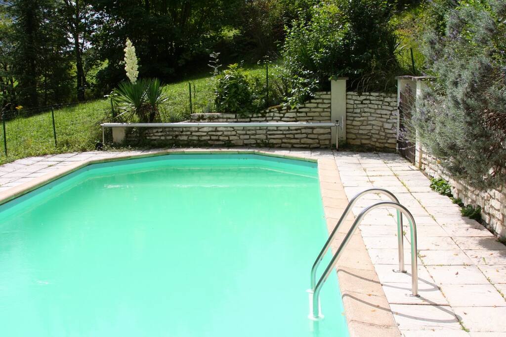 Loisirs, la piscine