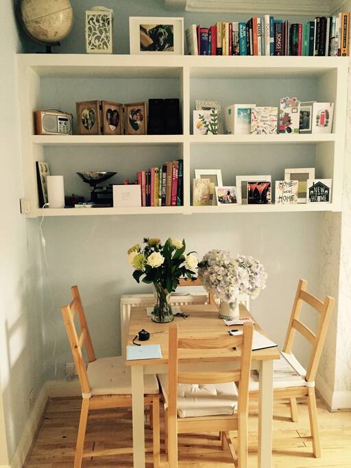 Living room - dining table