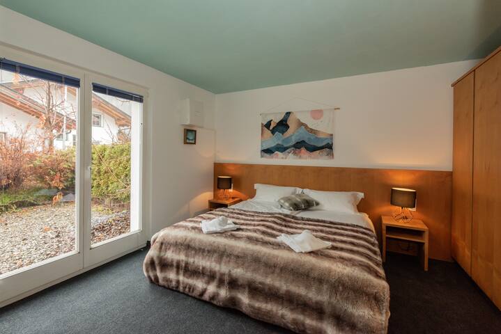 Lovely apartment with private garden 2-4 people