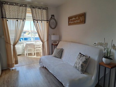 Successful Airbnb property: Beautiful T2 30 m2, La Coudalère residence. in Le Barcarès