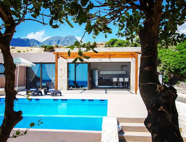 Mary beach Villa with private pool gallery image 5