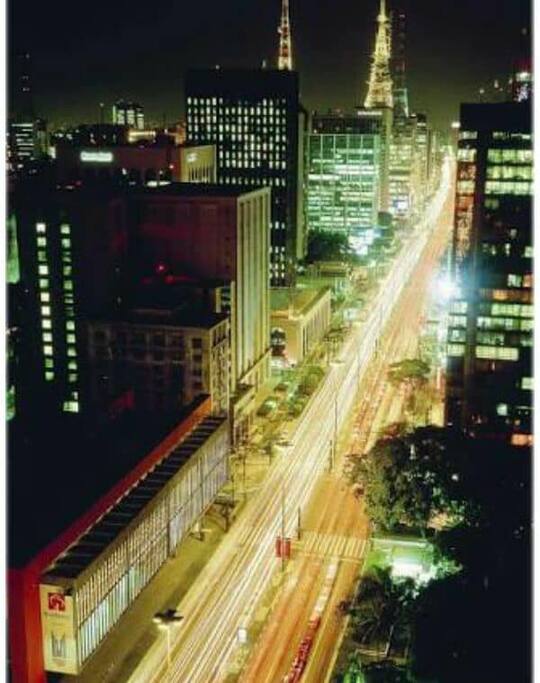 vista frente , do alto da avenida Paulista