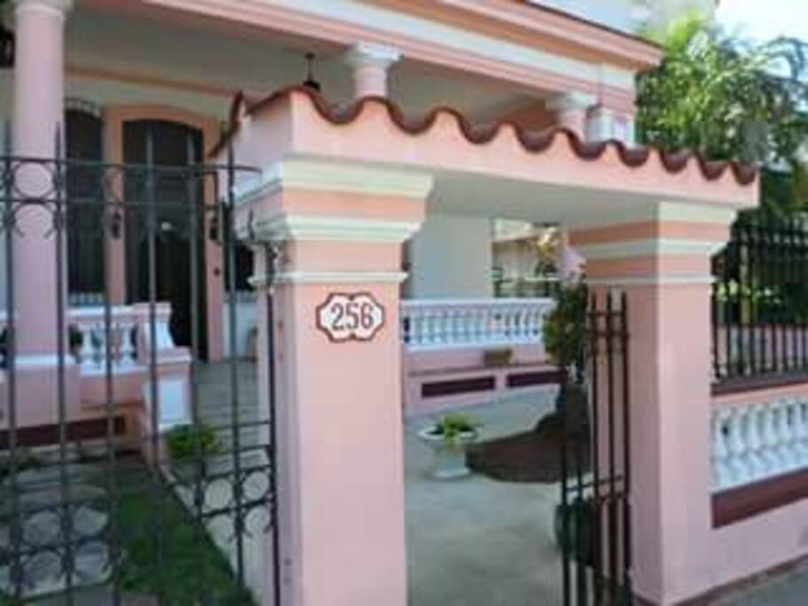 Entrada de Casa Fina