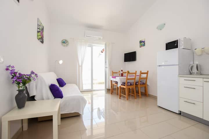 Apartmani Lucija A2 - Mandre
