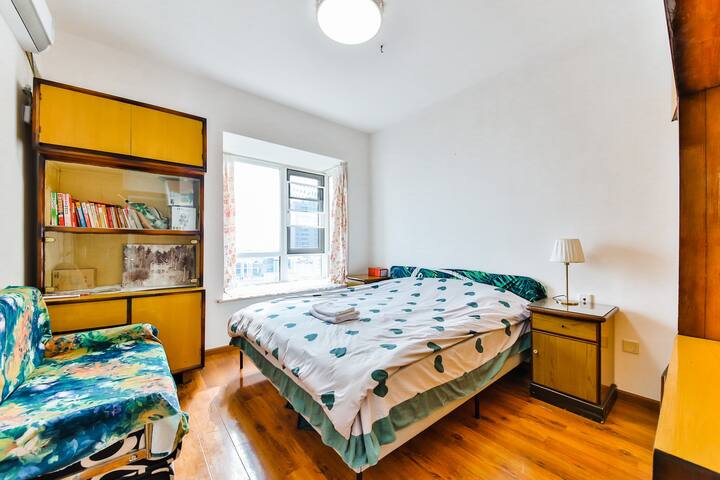 高新区高档小区套2 环境一流高端物业车库直达电梯自驾游首选全新高档床垫高档床品 Condominiums For Rent In Chengdu Sichuan China