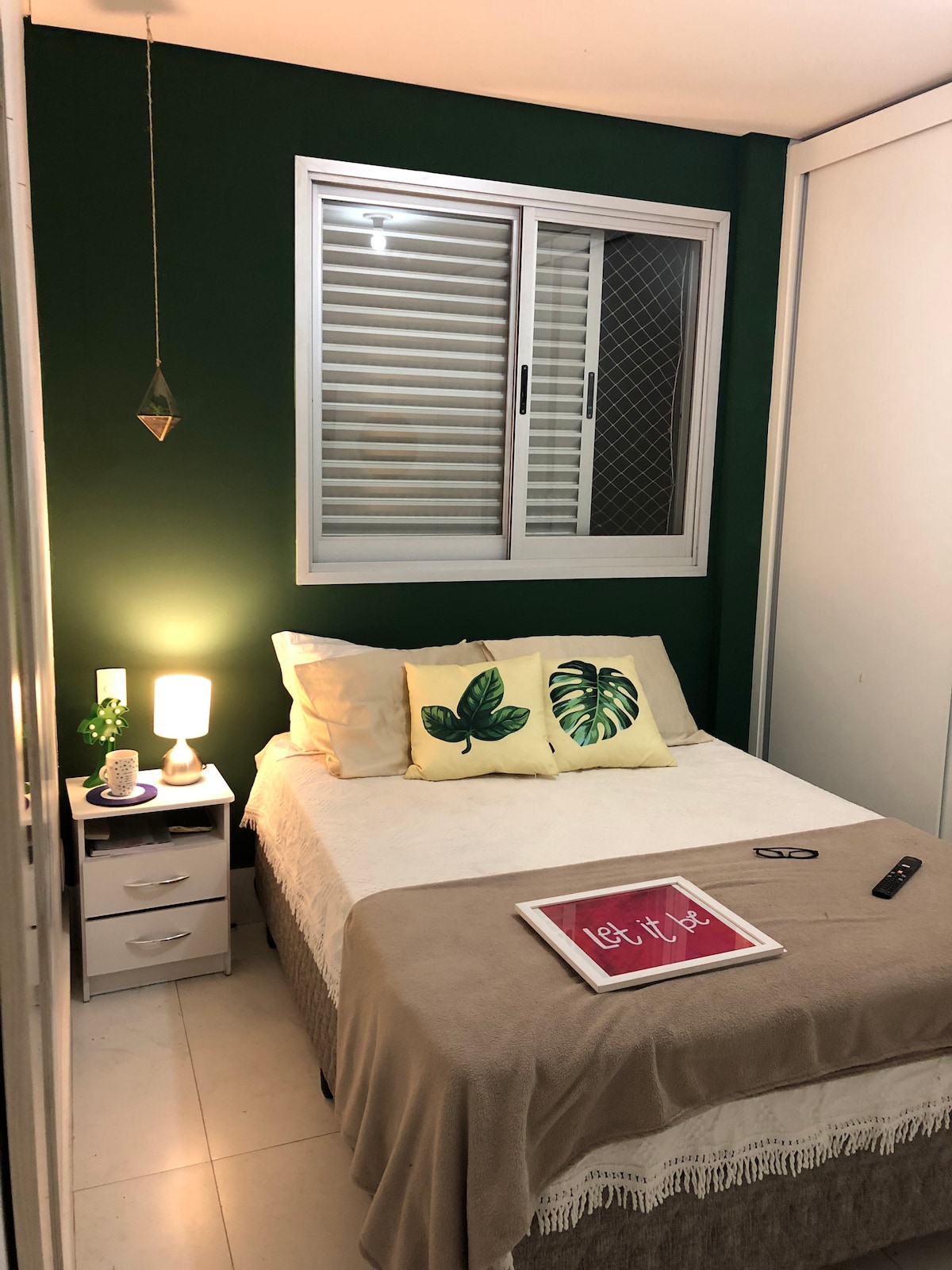 აპარტამენტი 1 ტელევიზორით 