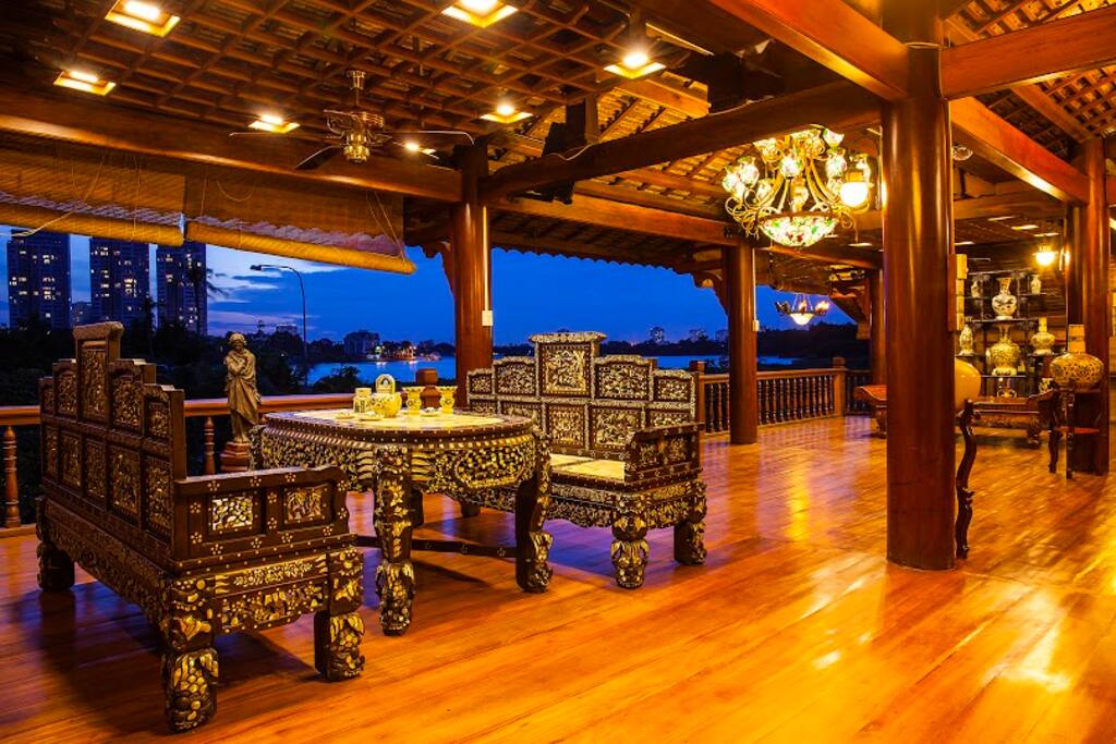 Vietnamese charming wooden nacred table