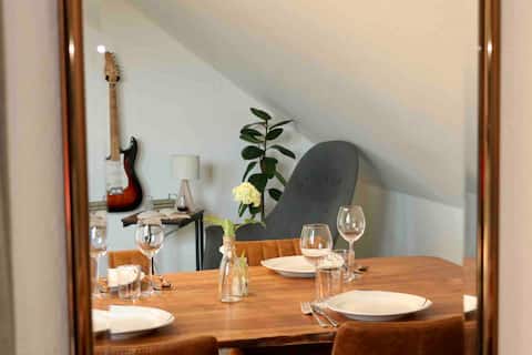 Furnished apartment in a quiet blind alley