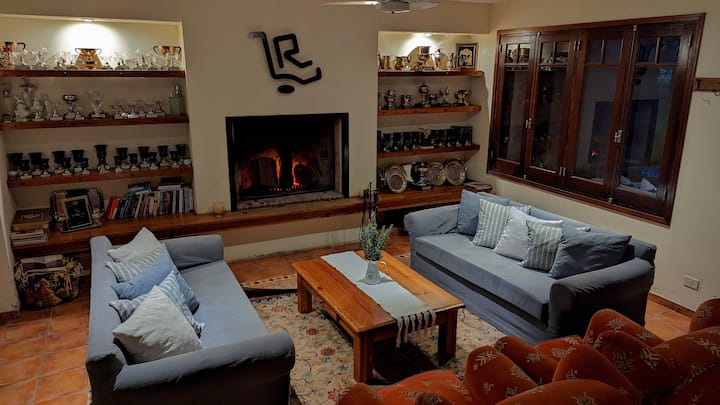 Ranch Home With Gardens And Pool In Lezama - Argentina