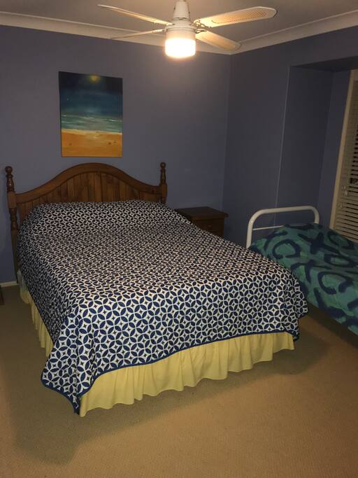 Queen bed and single bed