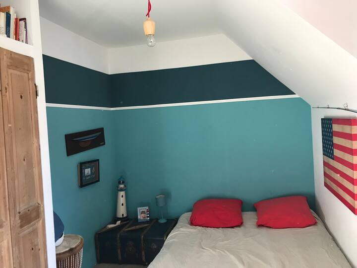 ห้อง 4 ชั้น 1 