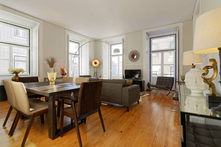 Luxury apartment, excellent location! gallery image 5