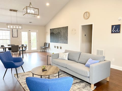 NEW🌈 🏡Stylish&Cozy Vibes, Minutes to Chateau Elan💥