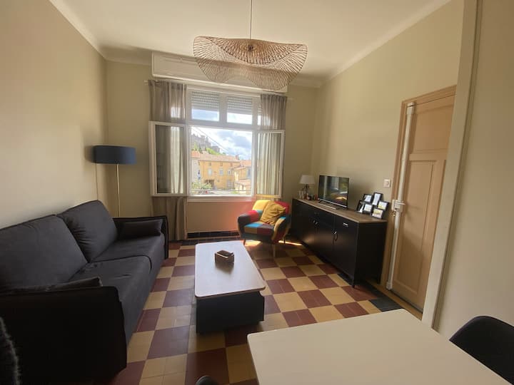 Face à La Cité – Studio Avec Terrasse - Carcassonne