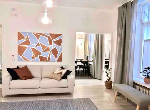 Top performing Airbnb: 43m2 apartment with sauna in the Design District in Punavuori