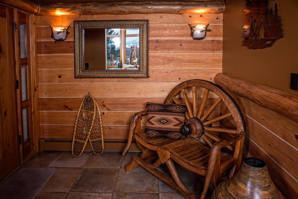 Entry - Welcome to Your Home Away from Home!