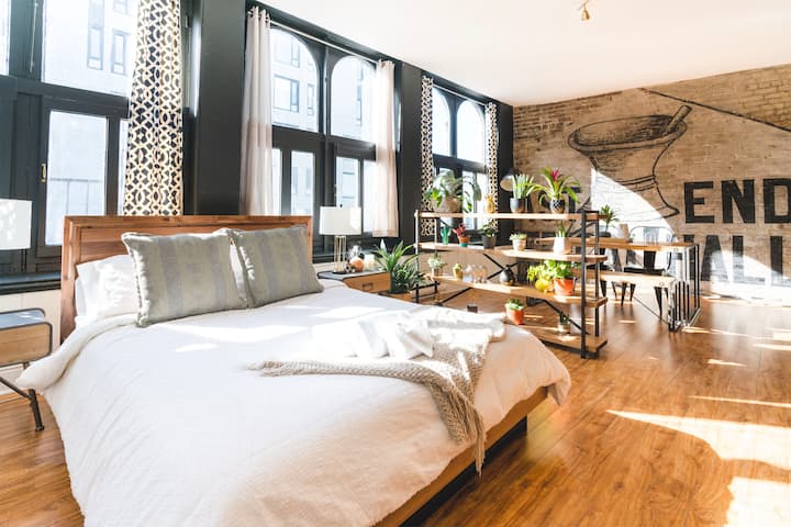 The Historic 1800s Loft in Old Montreal