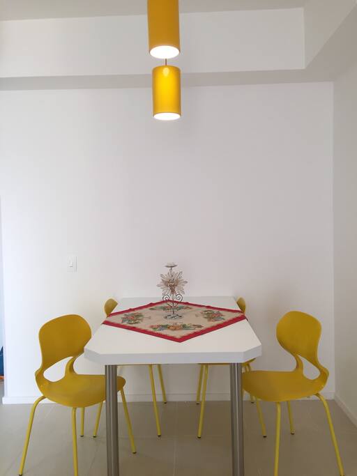 Confortable table to meals.