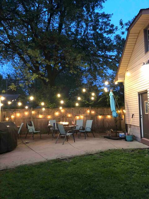 King Bed - Entire Home - Private corner lot