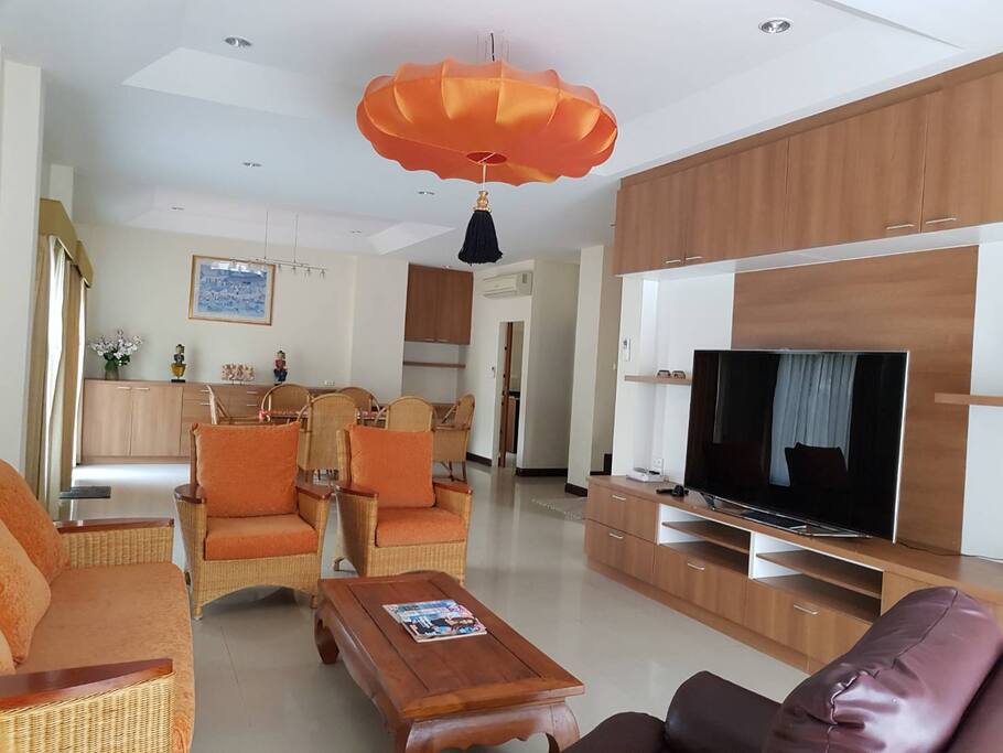 Living room with 50 inch TV.