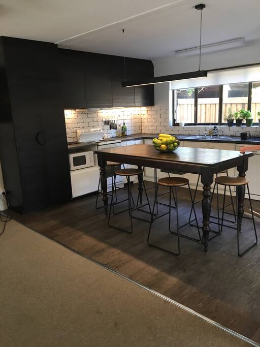Kitchen dining