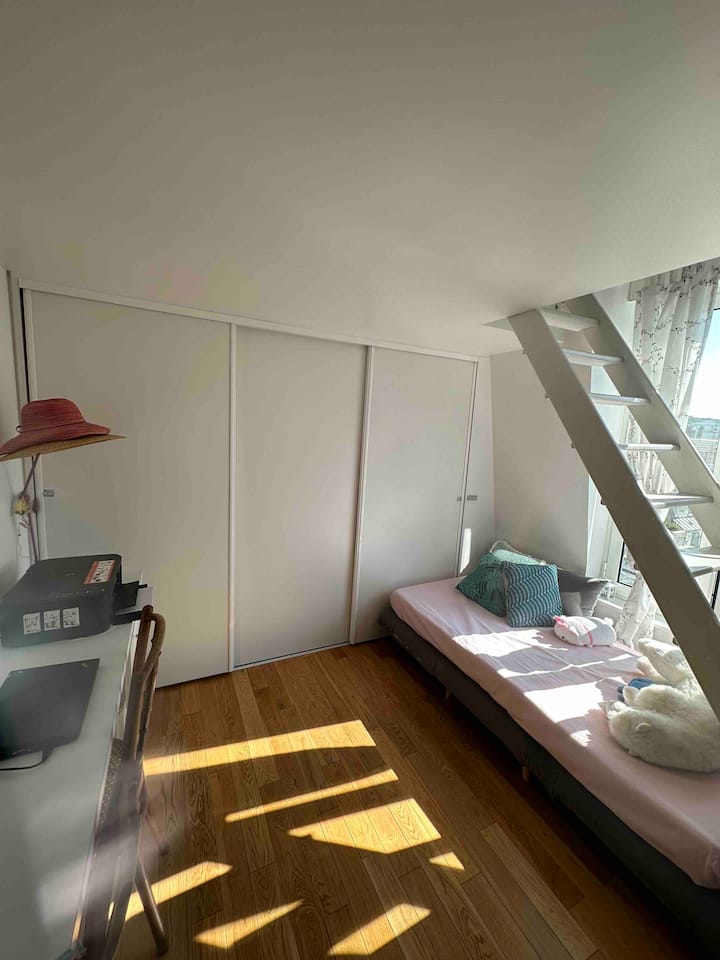 საძინებელი 1