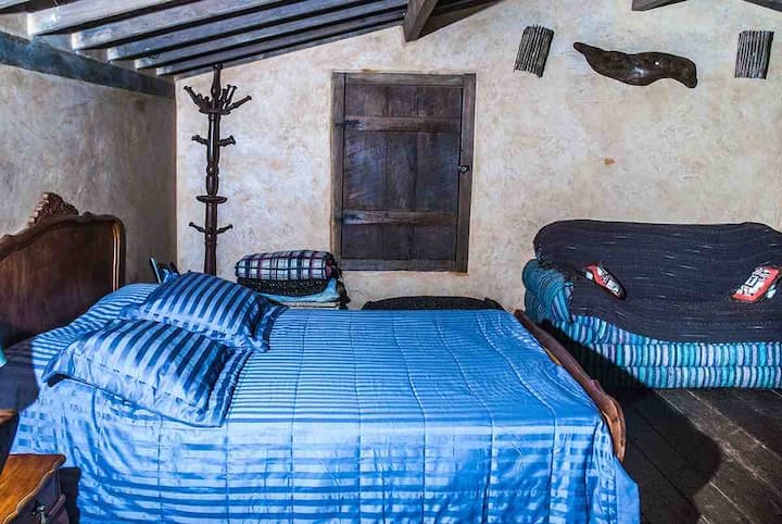 მისაღები ოთახი 2