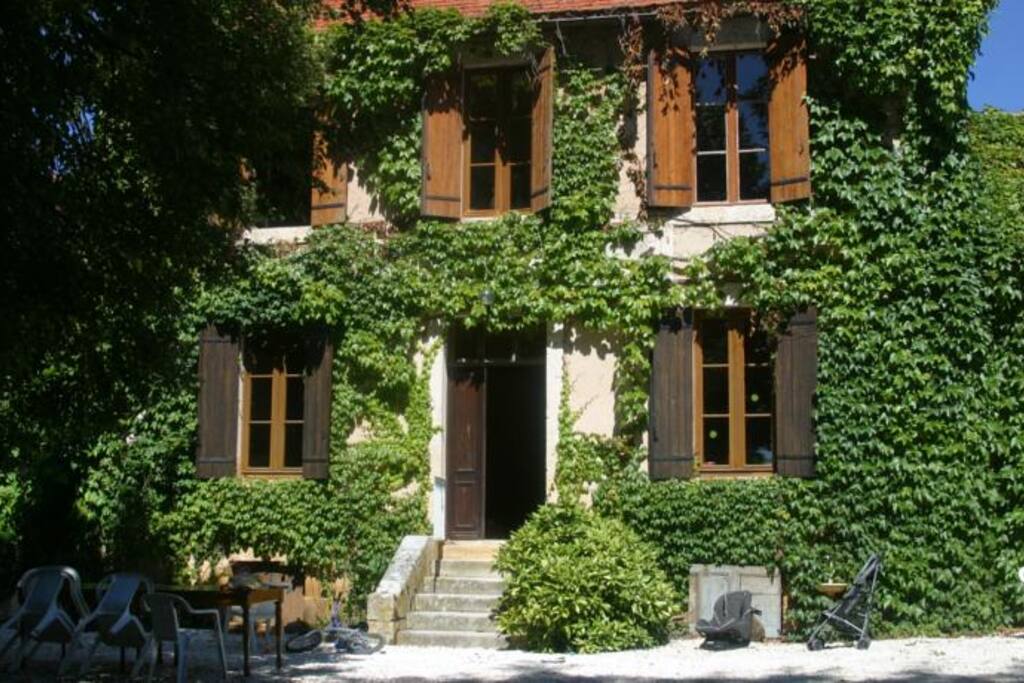 Ancienne école de Mazeyrolles