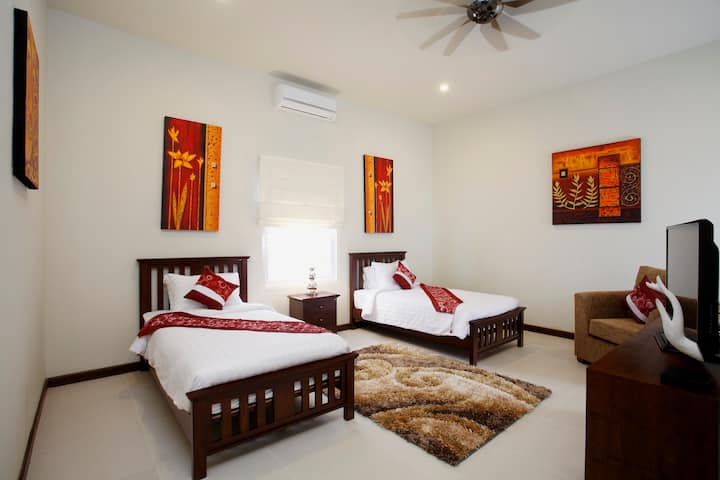 8号卧室-现在有额外的双层床