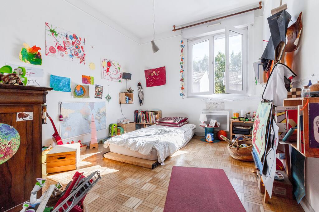 Chambre enfant lit une place