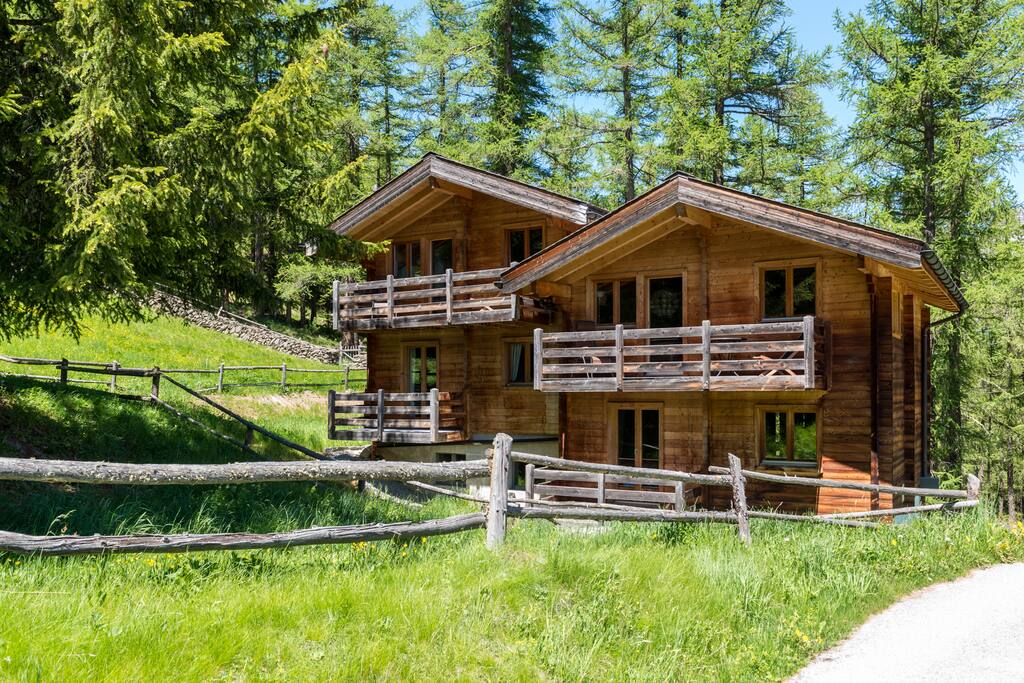 Chalet Eichhorn and Fasan in "Täli", Saas Fee