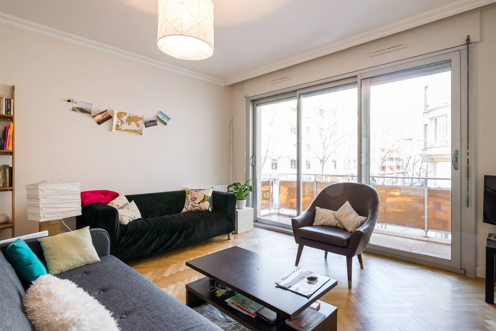Salon avec Balcon
