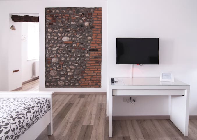 listing_image