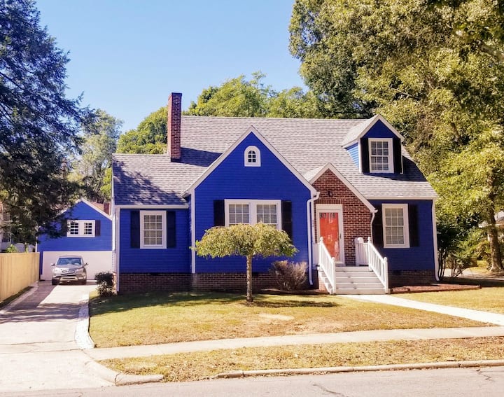 The Oxford Blue on Fountain Place Houses for Rent in Burlington