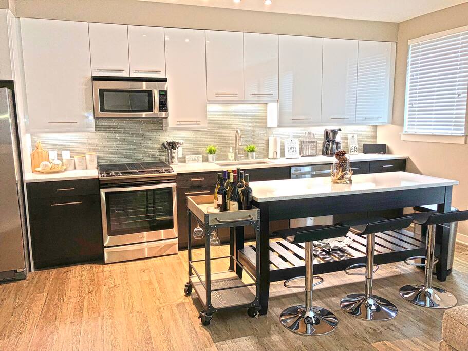Island Bar Kitchen