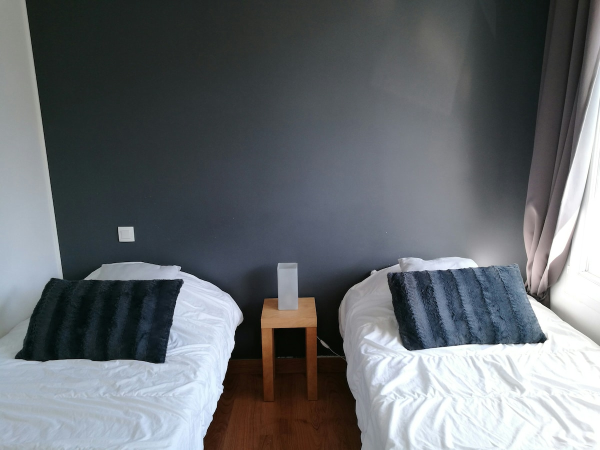 إمكانية وجود سريرين منفصلين