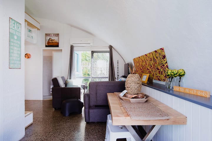Famous Beachfront Dome at Trinity Beach Sleeps 4